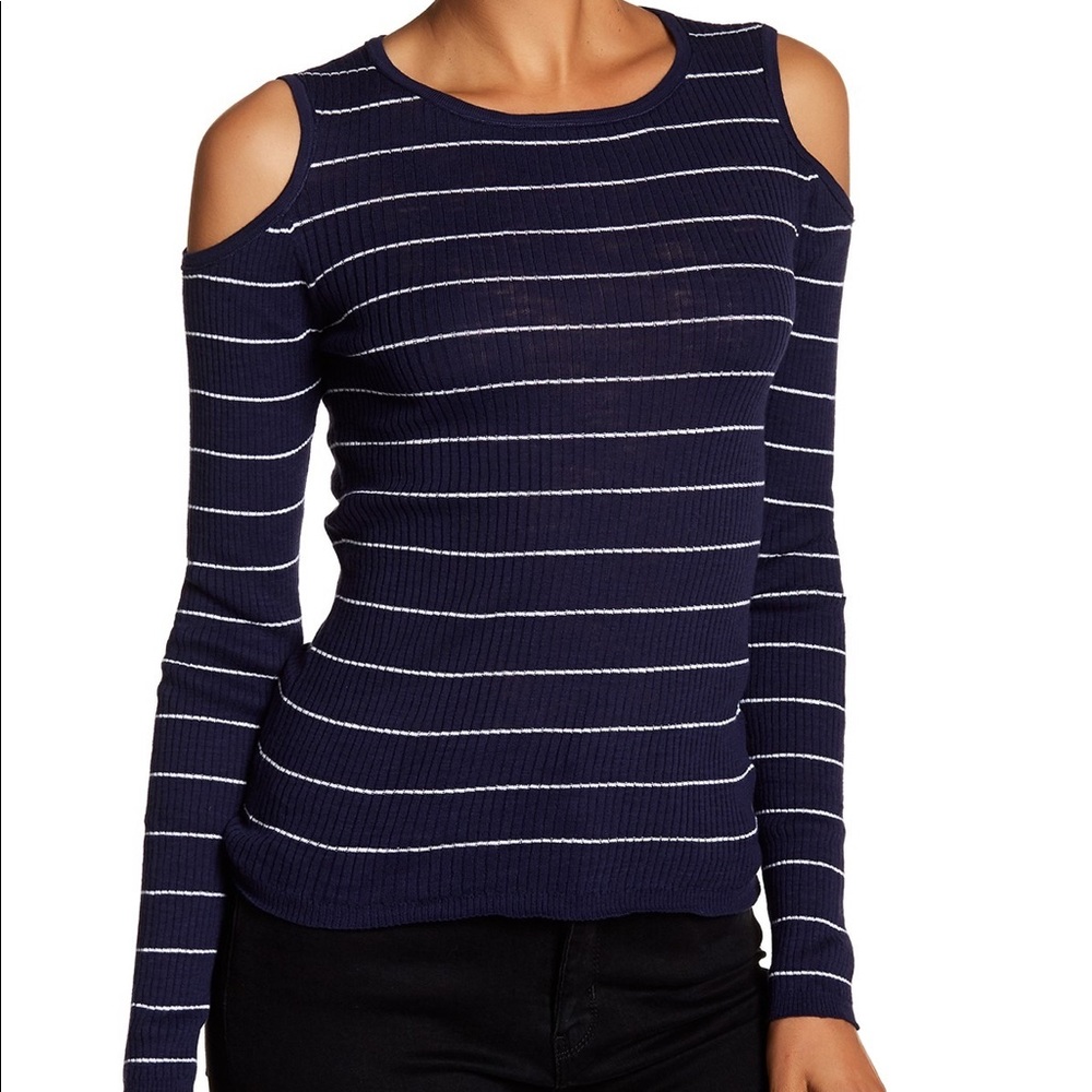 360 Cashmere- Furonda cold shoulder tee